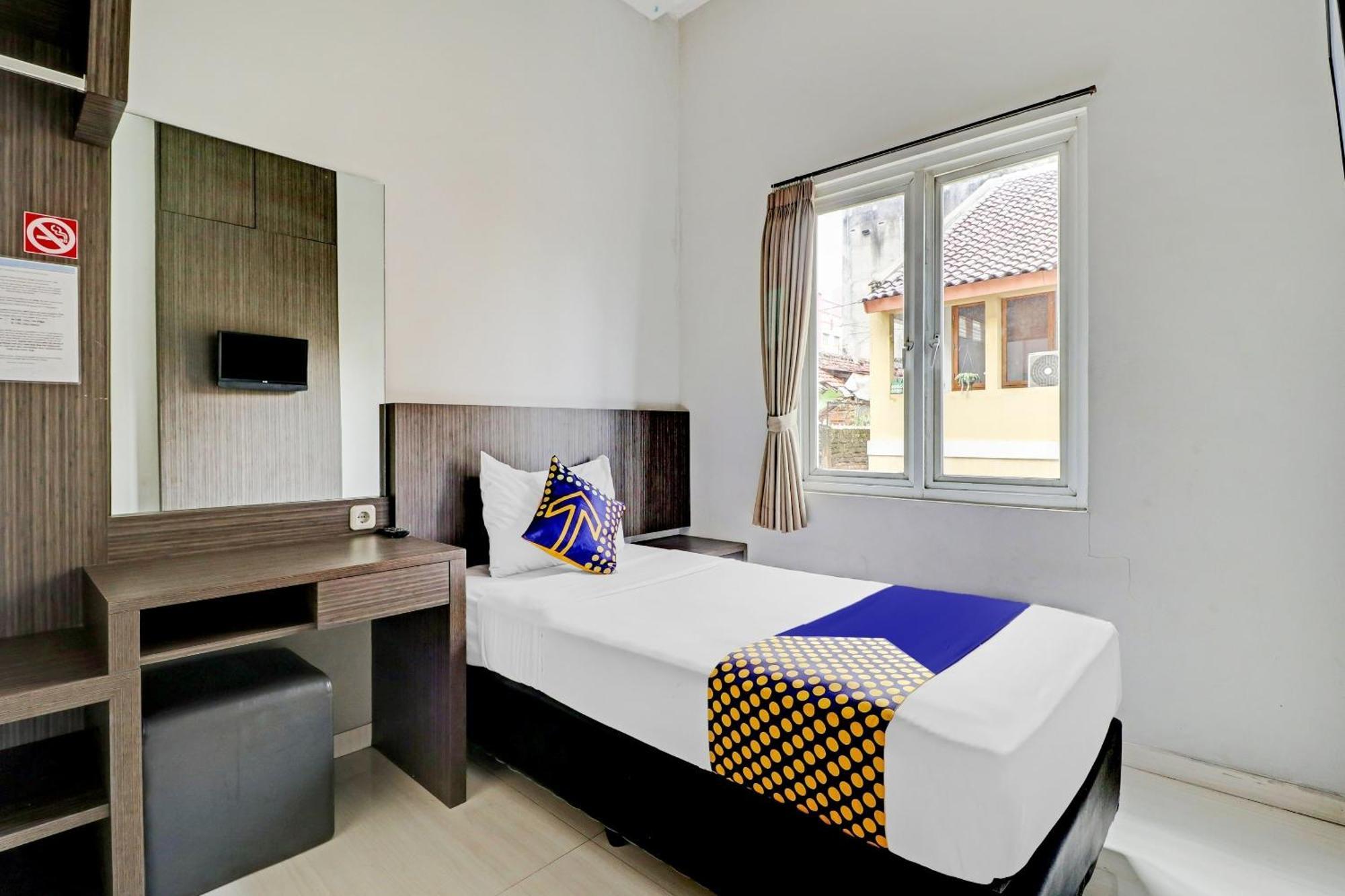 Hotel O Cihampelas Near Ciwalk Formerly D'River Guest House Μπαντούνγκ Εξωτερικό φωτογραφία