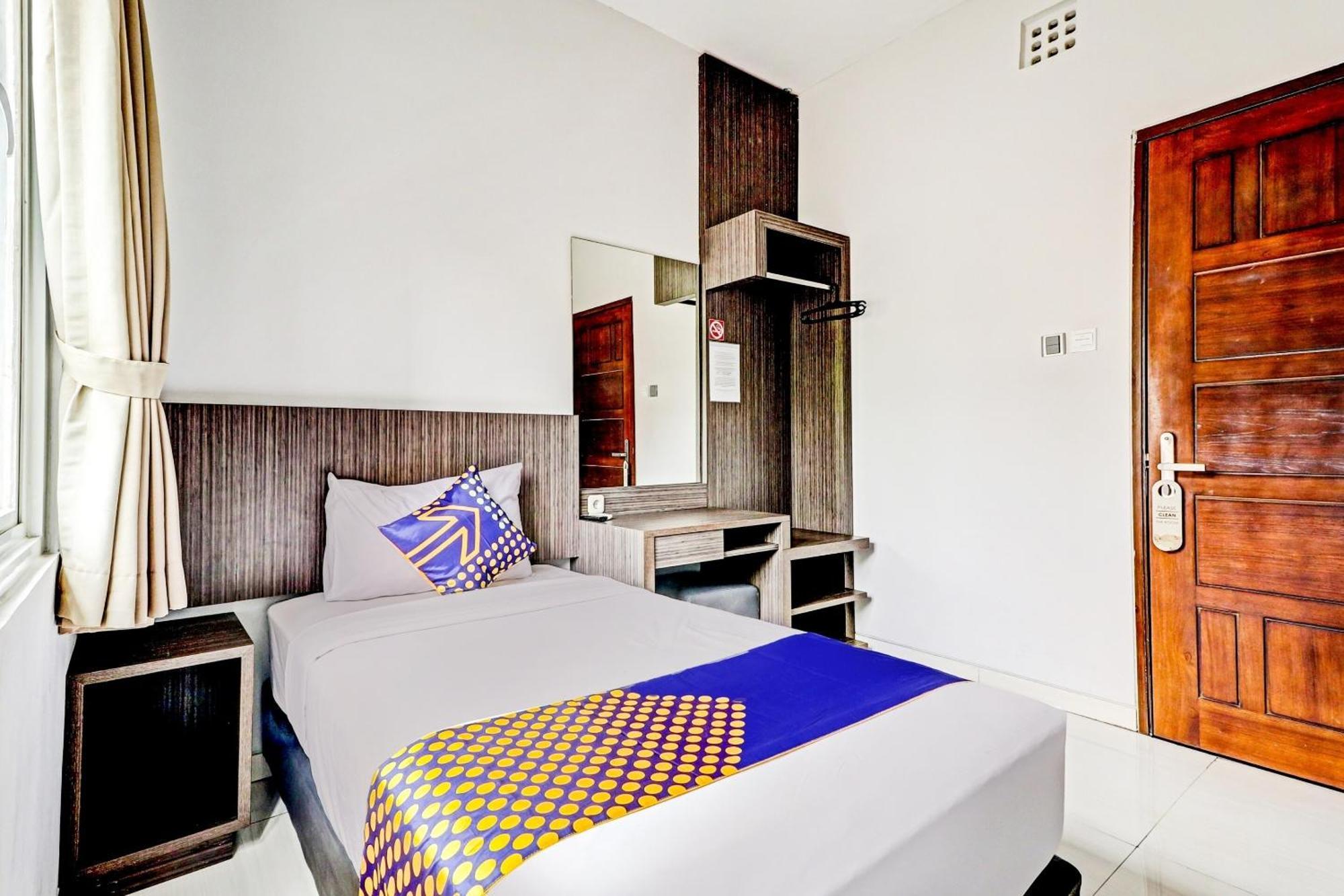Hotel O Cihampelas Near Ciwalk Formerly D'River Guest House Μπαντούνγκ Εξωτερικό φωτογραφία